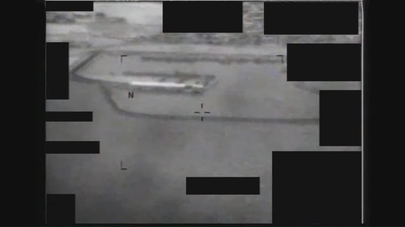UFOs in formation over Persian Gulf?